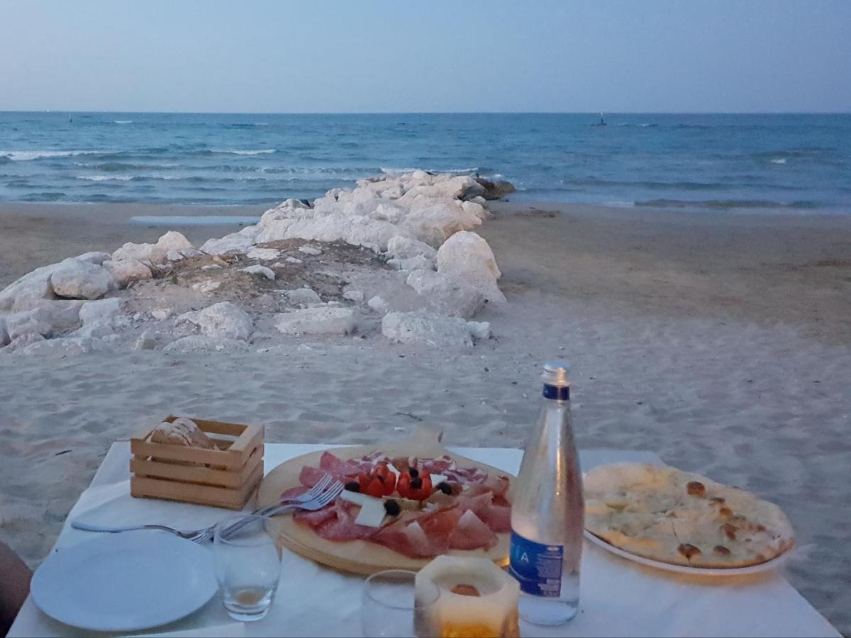 Residence Il Triangolo Roseto Degli Abruzzi Eksteriør bilde